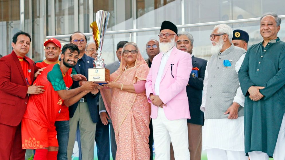 শেখ হাসিনা আন্তঃব্যাংক ফুটবল টুর্নামেন্টে চ্যাম্পিয়ন ইসলামী ব্যাংক