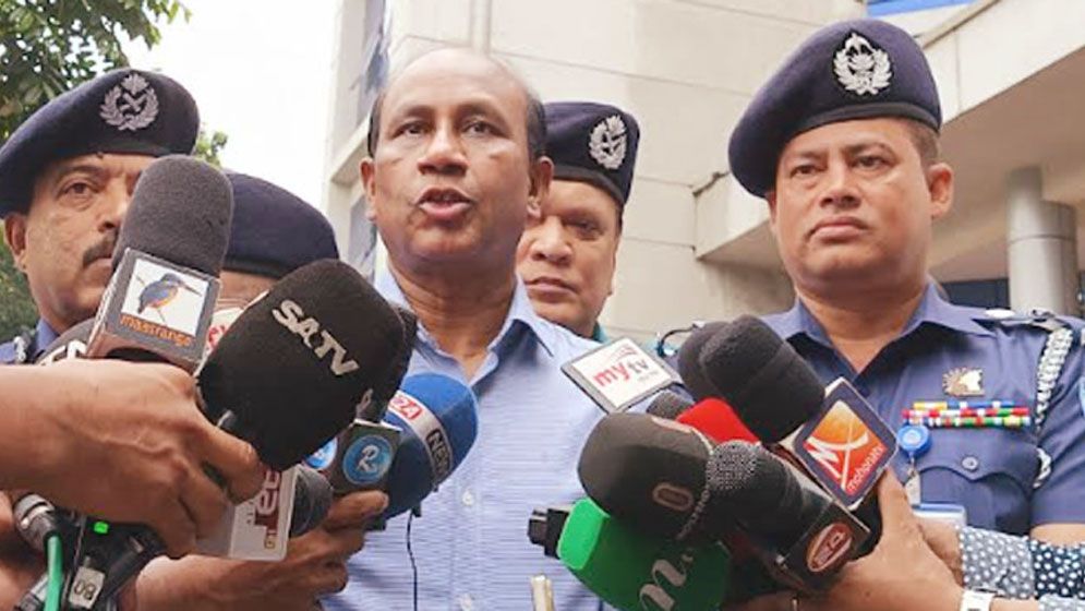 দেশে এখন জঙ্গিবাদ পুরোপুরি নিয়ন্ত্রণে: এসবি প্রধান