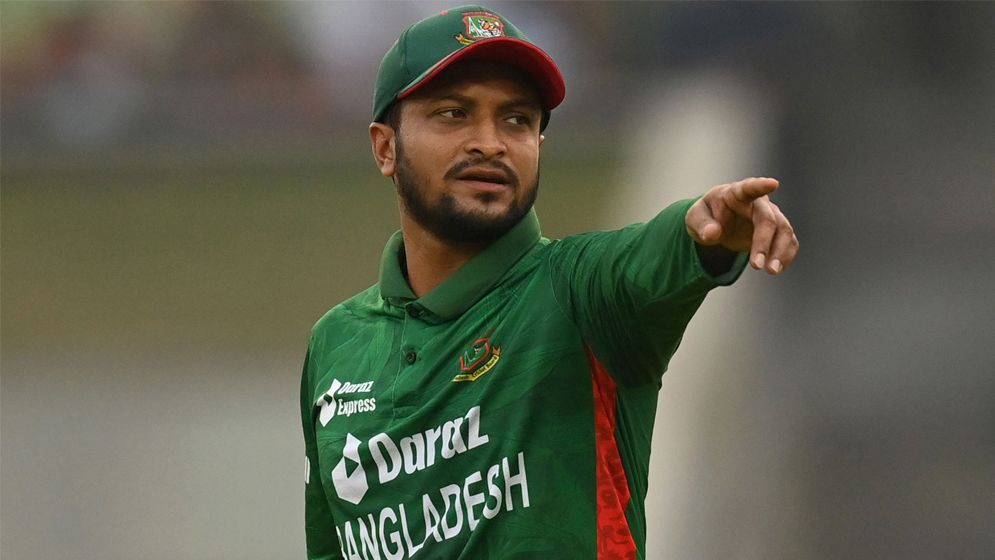 জ্বলে উঠলেন অলরাউন্ডার সাকিব