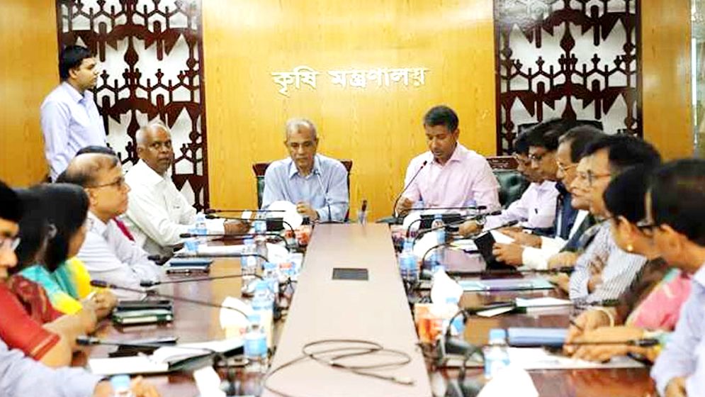কৃষি মন্ত্রণালয়ের কর্মকর্তাদের যে নির্দেশ দিলেন উপদেষ্টা