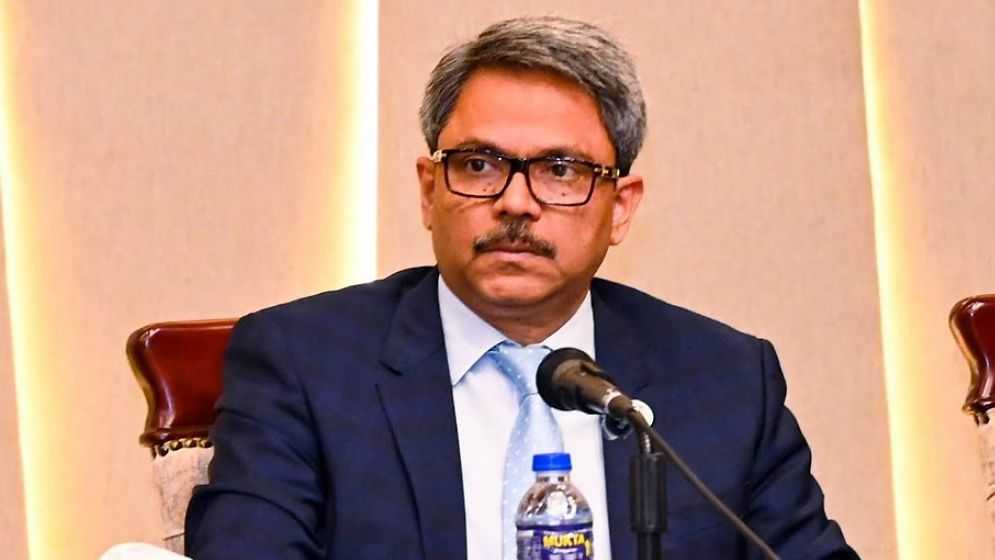 সাবেক পররাষ্ট্র প্রতিমন্ত্রী শাহরিয়ার আলমের বিরুদ্ধে মামলা