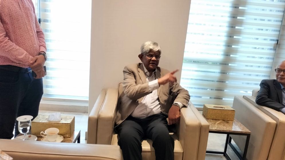 যুক্তরাষ্ট্র দূতাবাসের চার্জ দ্য অ্যাফেয়ার্সের সঙ্গে বৈঠক শেষে যা বললেন অর্থ উপদেষ্টা