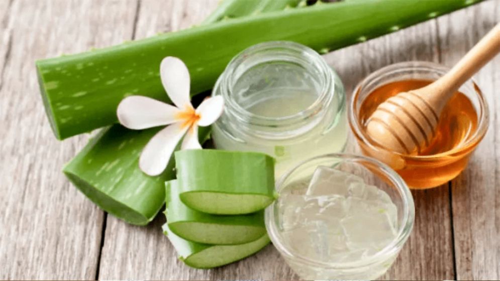 ৩ টোটকায় এক রাতেই ত্বক হবে চকচকে