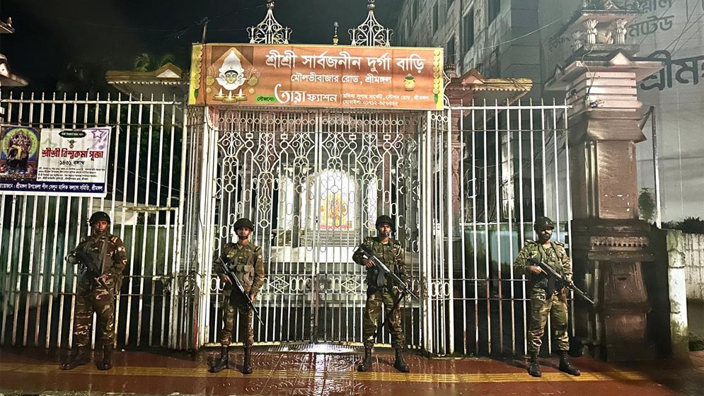 শ্রীমঙ্গল ও কমলগঞ্জে সেনাবাহিনীর সরব উপস্থিতি