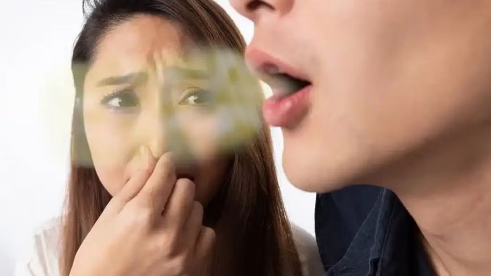 মুখের দুর্গন্ধ যাচ্ছে না? যে কারণে এ সমস্যা