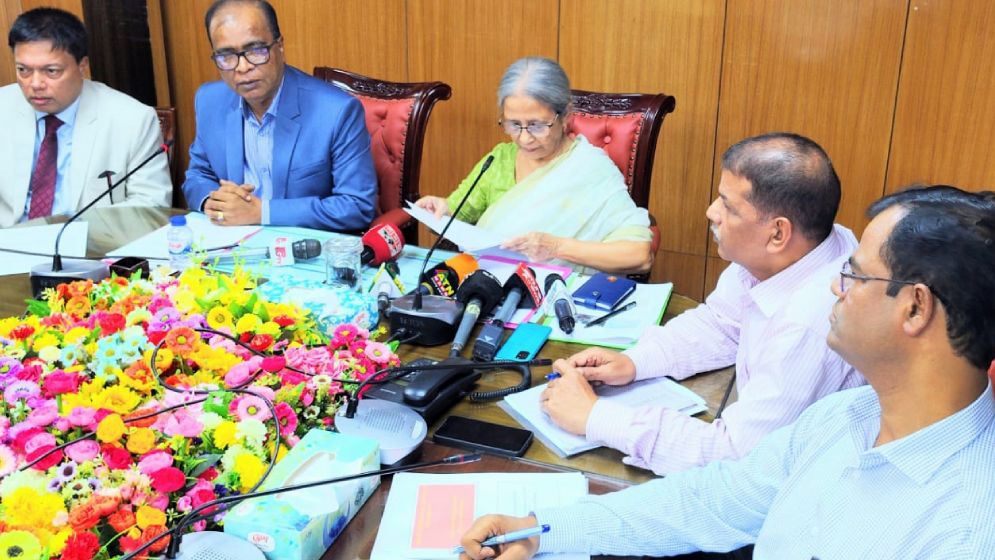 বন্যায় প্রাণিসম্পদ খাতে ক্ষতি ১ হাজার ৫০০ কোটি টাকা: উপদেষ্টা