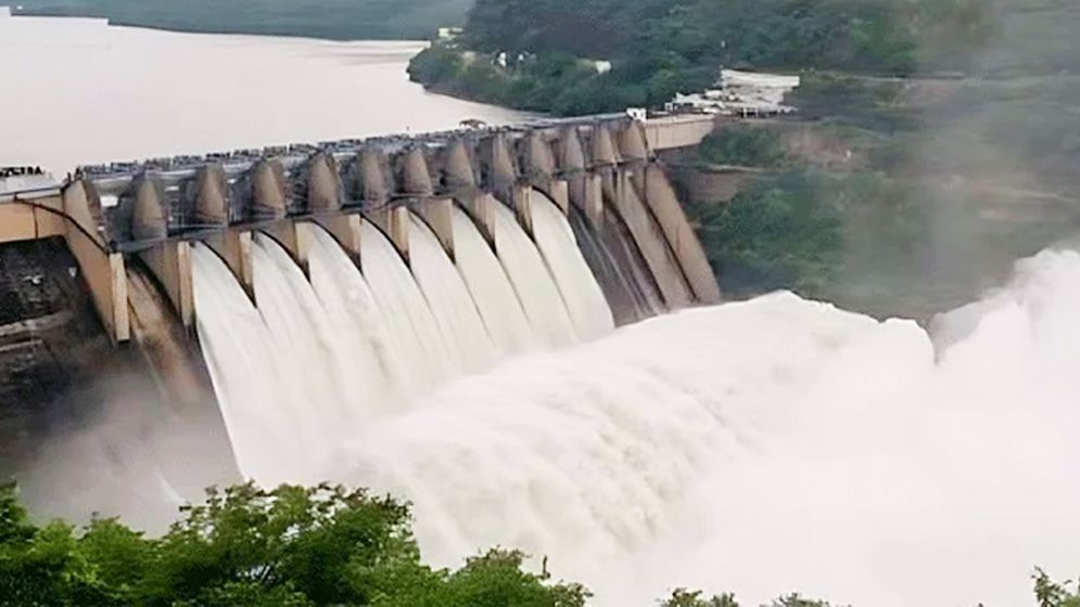 আমরা বাঁধের মুখ খুলিনি, একা একা খুলে গেছে: ভারত