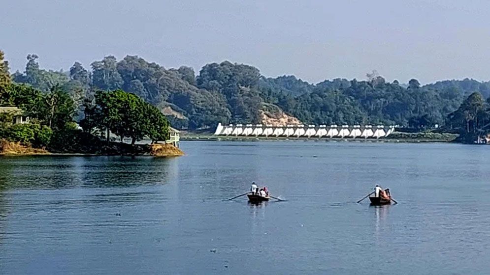 এখনো খোলা কাপ্তাই বাঁধের স্পিলওয়ে