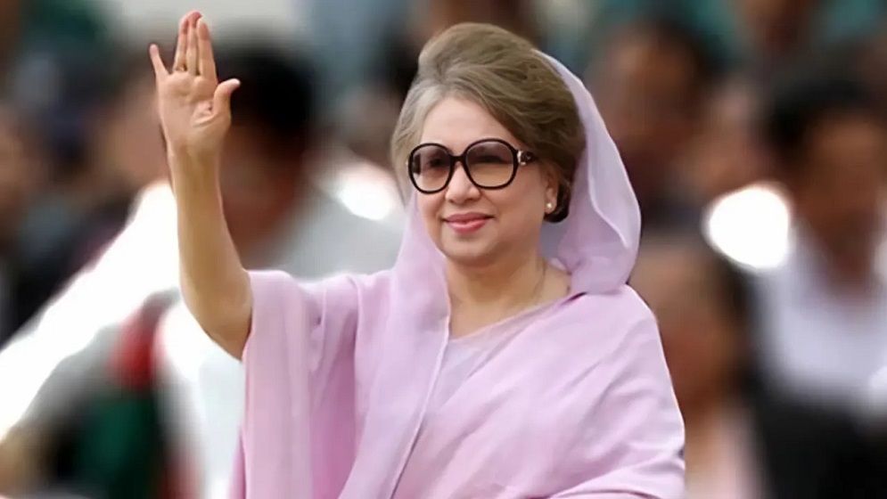 খালেদা জিয়াকে নিয়ে সিনেমা বন্ধে আইনি নোটিশ
