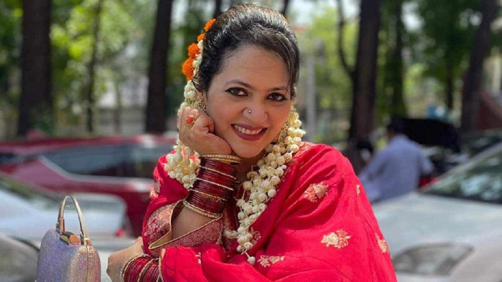 বন্যার্তদের পাশে দাঁড়ালেন মুক্তি