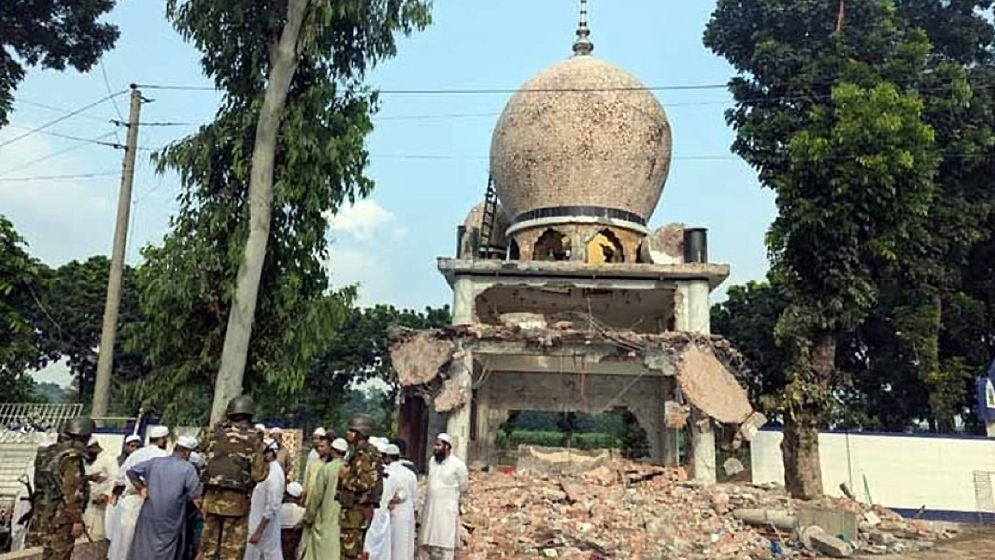 মাজারে হামলায় জড়িতদের বিরুদ্ধে কঠোর ব্যবস্থা নেবে অন্তর্বর্তী সরকার