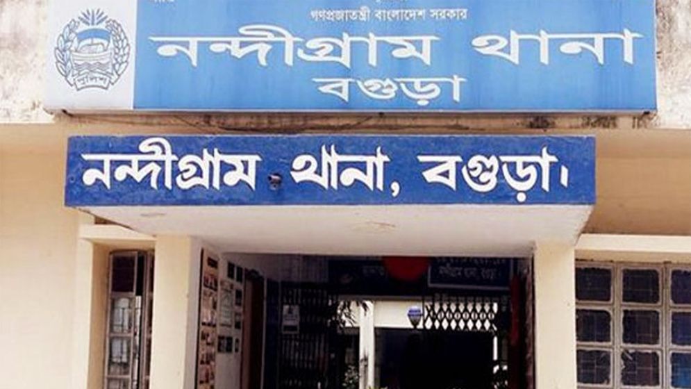 সমাবেশে ককটেল বিস্ফোরণ, মামলায় আসামি আ.লীগ নেতাসহ ১৩৬