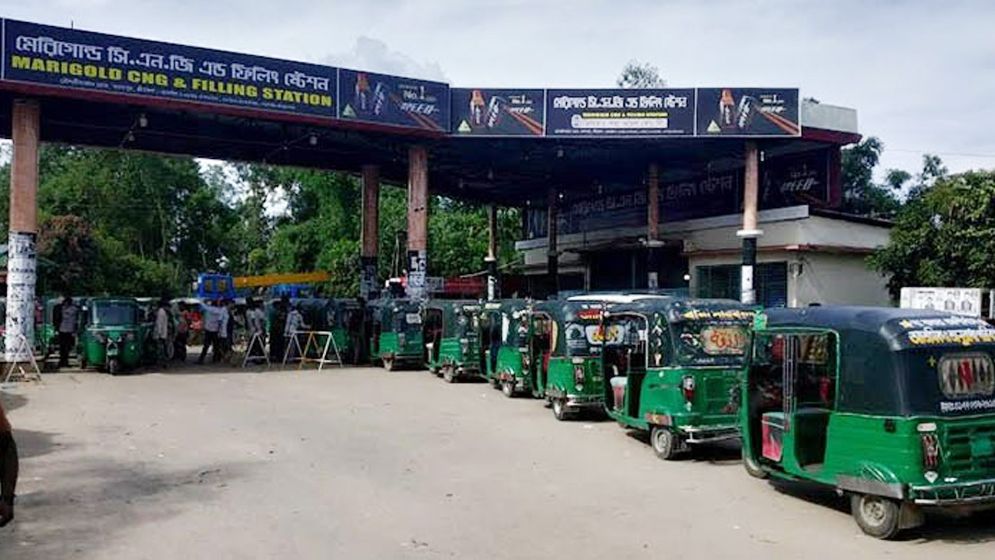 দুটি সিএনজি পাম্পে গ্যাসের সঙ্গে বাতাস যায়, স্বীকার করলেন মালিকরা