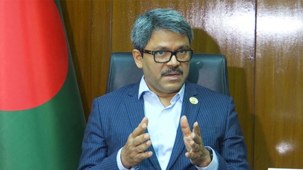 সাবেক পররাষ্ট্র প্রতিমন্ত্রী শাহরিয়ার আলমসহ ৫৫ জনের নামে মামলা