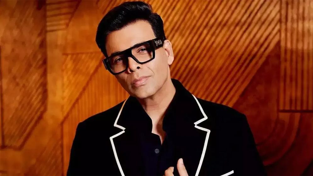 ওটিটিতে আসছেন করণ জোহর!