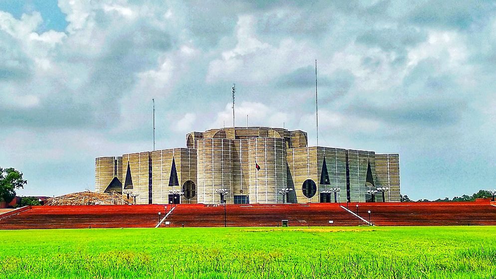 সংসদ ভবন থেকে খোয়া গেছে ৯০ লাখ টাকা