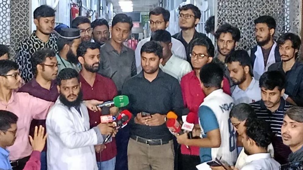 চিকিৎসকদের ‘কমপ্লিট শাটডাউন’ প্রত্যাহার