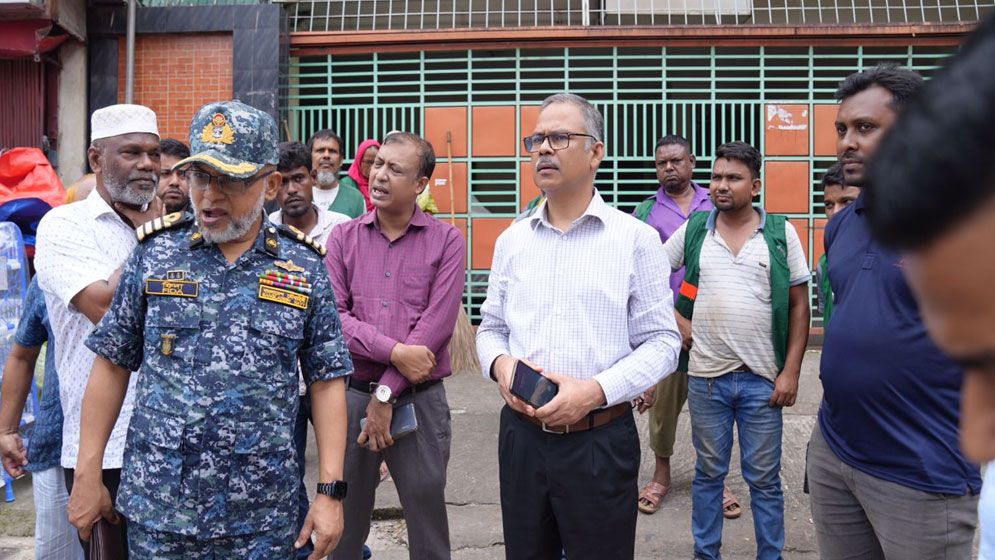 মশকনিধন কার্যক্রম পরিদর্শনে ডিএনসিসির প্রশাসক মাহমুদুল হাসান