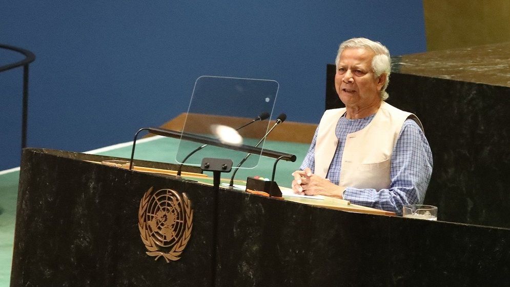 জলবায়ু পরিবর্তন মোকাবেলায় ‘ক্ষতি ও লোকসান’ তহবিল চালুর পরামর্শ প্রধান উপদেষ্টার