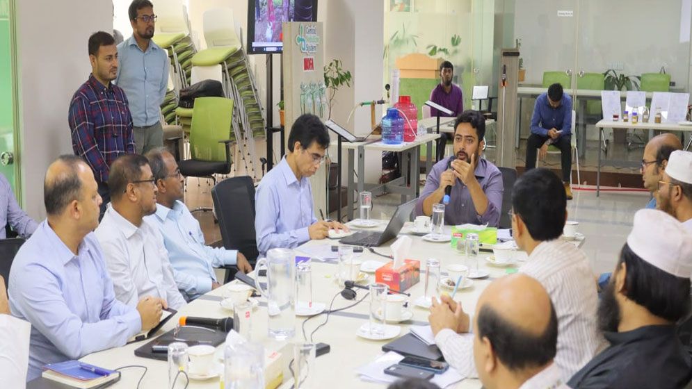 এটুআই এর অপ্রয়োজনীয় প্রকল্প বাদ দিন: নাহিদ ইসলাম