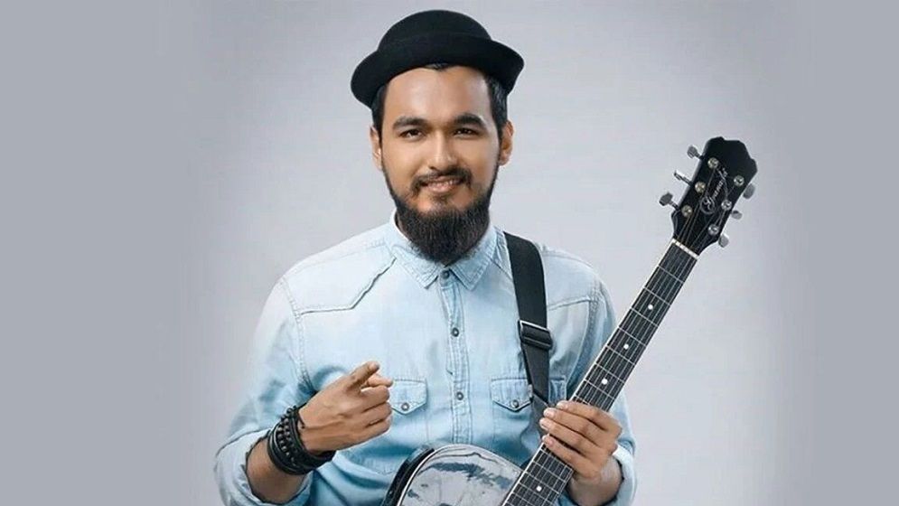 নিজের কাঁধে সব দোষ নিলেন নোবেল