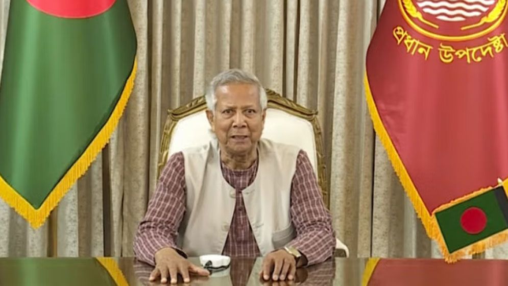 তিন পার্বত্য জেলায় পরিস্থিতি নিয়ন্ত্রণে কাজ করছে সরকার: প্রধান উপদেষ্টা