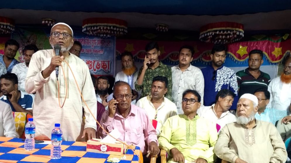 বাগেরহাটে দুর্গা উৎসবে অংশ নিয়ে বিএনপি নেতার হুশিয়ারি