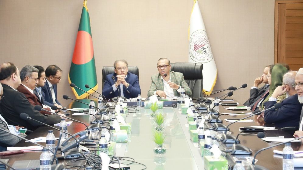 ডিএসই’র পরিচালনা পর্ষদের সঙ্গে শীর্ষ ব্রোকারেজ হাউজ ও ডিবিএ’র বৈঠক