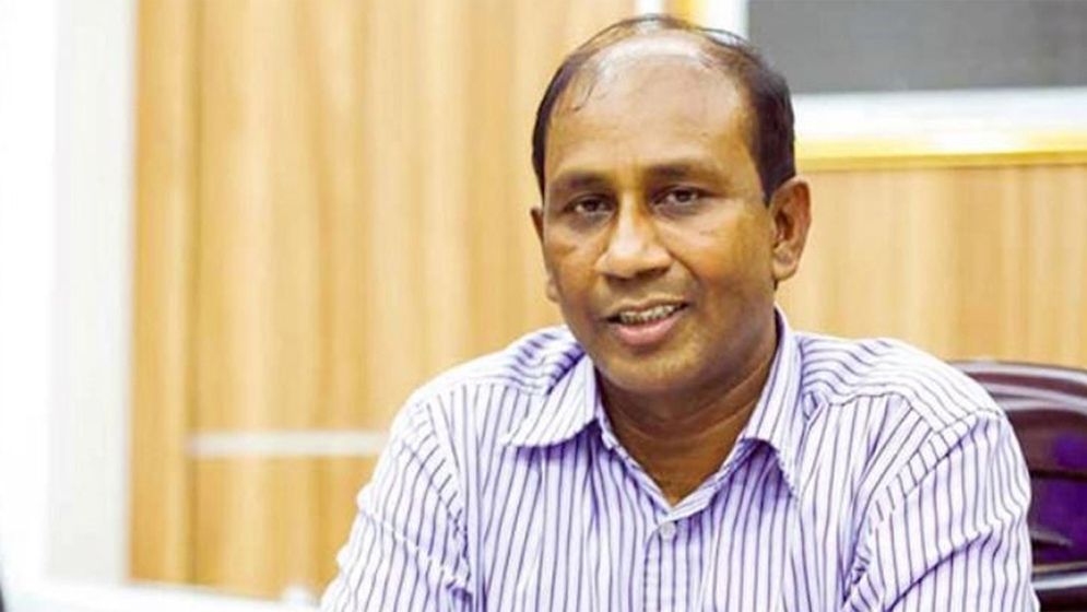 দেশেই আছি, আত্মসমর্পণ করতে চাই: মনিরুল ইসলাম