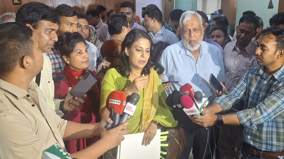 কখন ফিটনেসবিহীন মোটরযান নিষিদ্ধ হবে, জানালেন পরিবেশ উপদেষ্টা