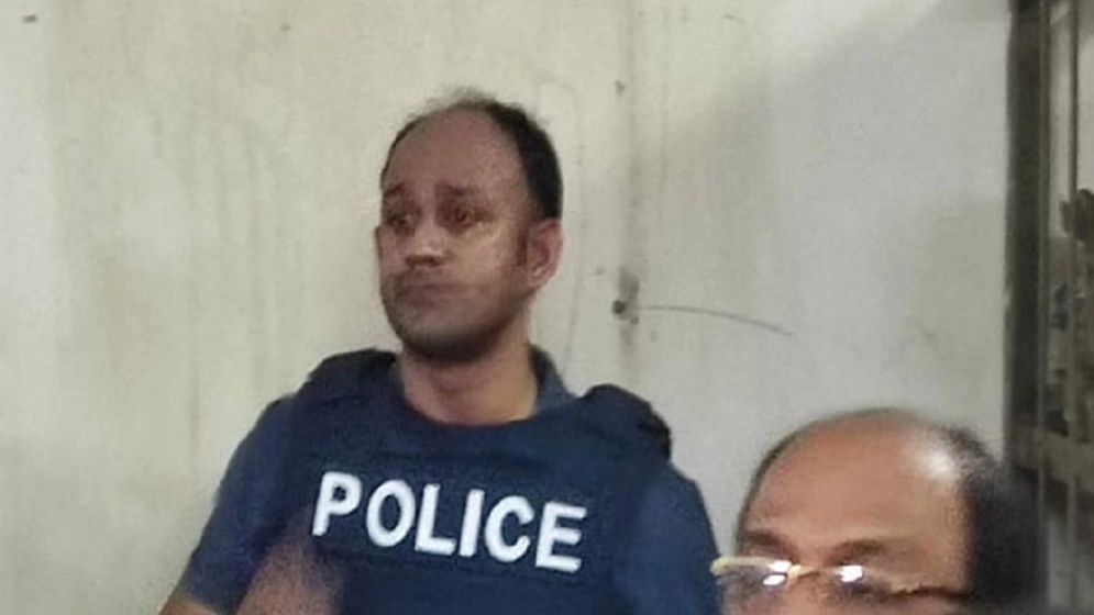 আদালতে কেঁদে কেঁদে যা বললেন ব্যারিস্টার সুমন