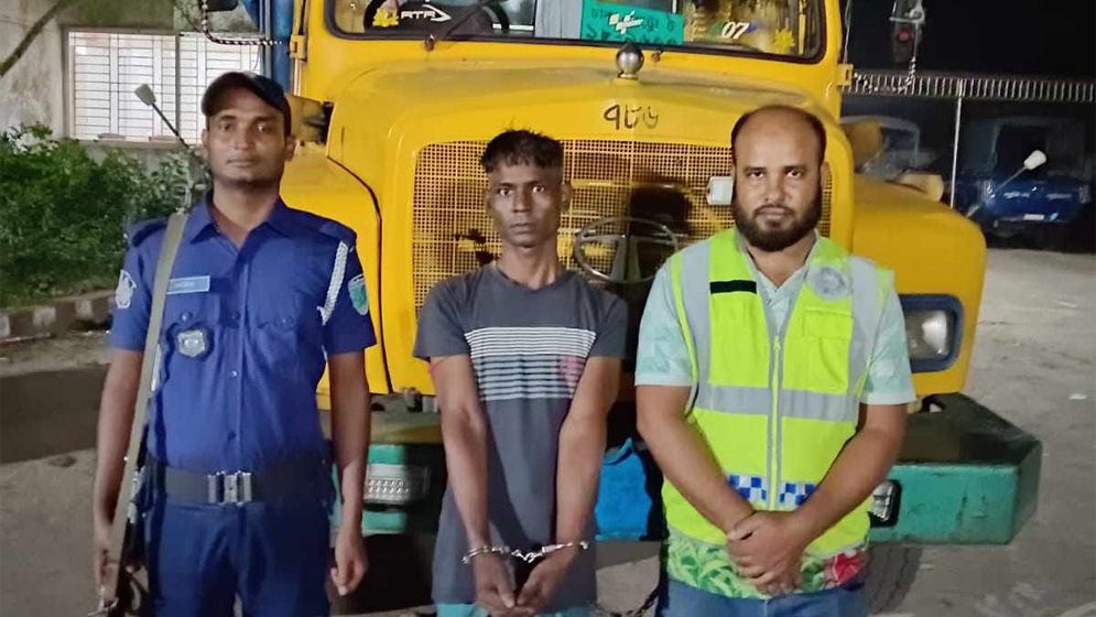ওসমানীনগরে ২০০ বস্তা অবৈধ চিনিসহ আটক ১