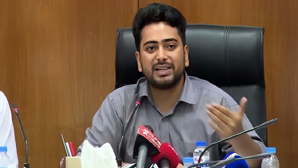 সবার সঙ্গে পরামর্শ করে সংস্কার কমিশন ঘোষণা হবে: তথ্য-সম্প্রচার উপদেষ্টা