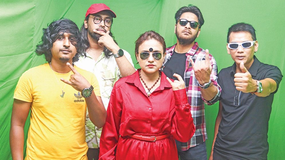 ৬ বছর পর নতুন অ্যালবাম নিয়ে আসছে লালন