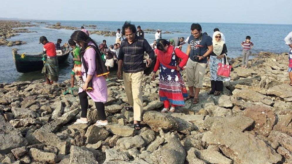 সেন্টমার্টিনে ভ্রমণ বন্ধ করলে কঠোর আন্দোলন