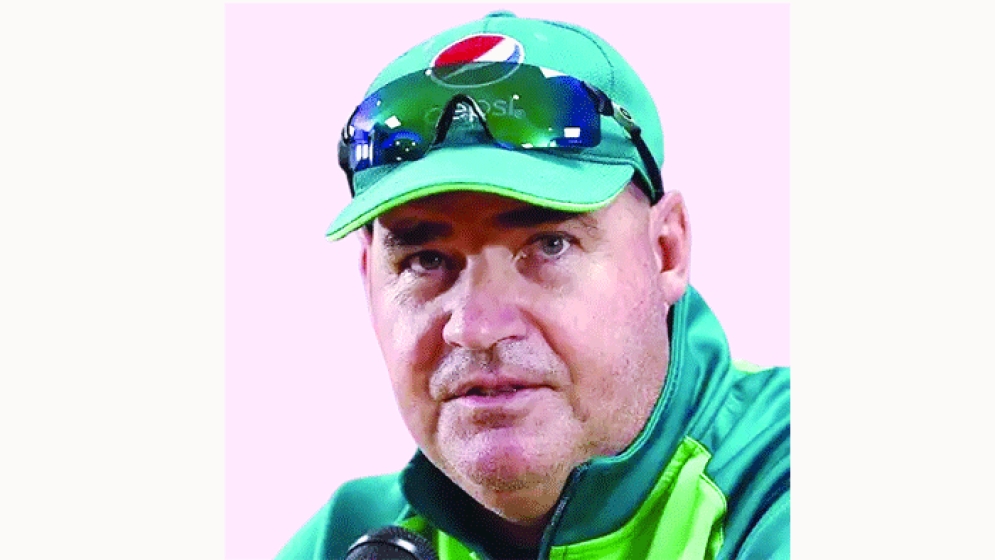 রংপুরের দায়িত্বে আর্থার