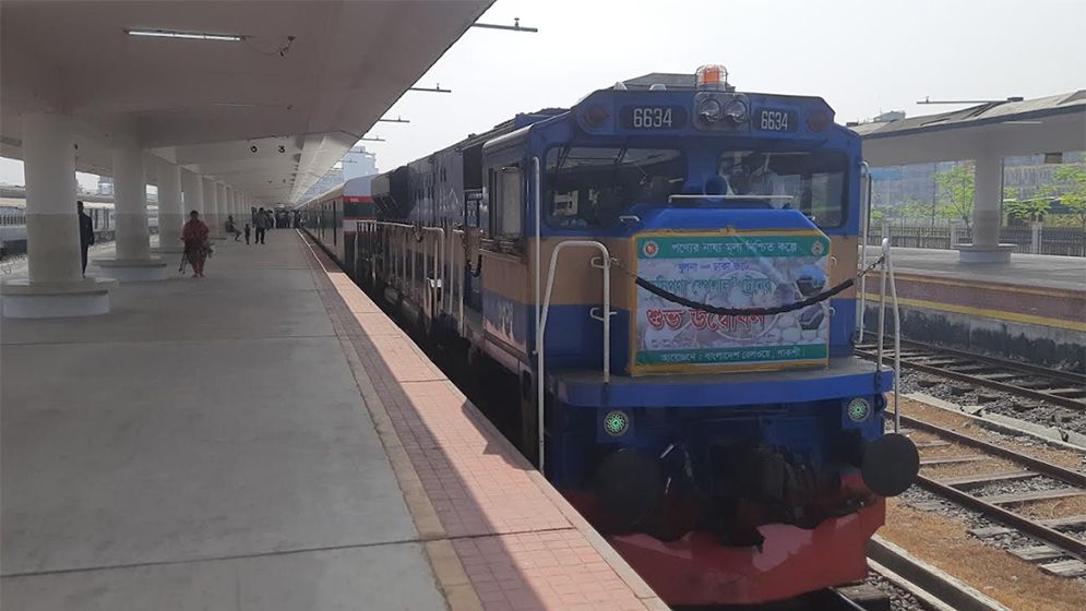 নামমাত্র সবজি নিয়েই খুলনা থেকে ঢাকার উদ্দেশে ‘কৃষিপণ্য স্পেশাল ট্রেন’
