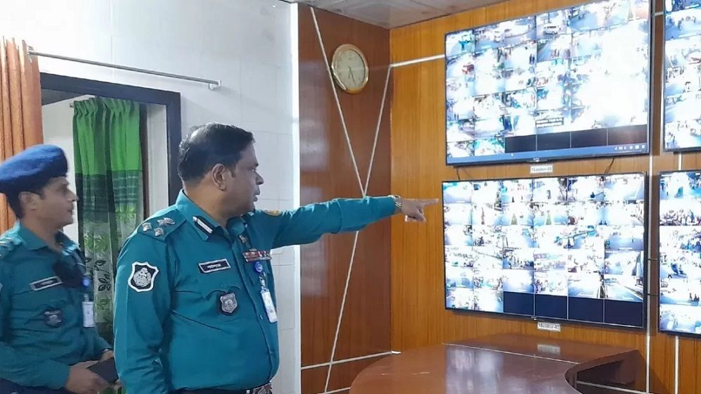 শীর্ষ সন্ত্রাসীদের গতিবিধিতে পুলিশের নজরদারি