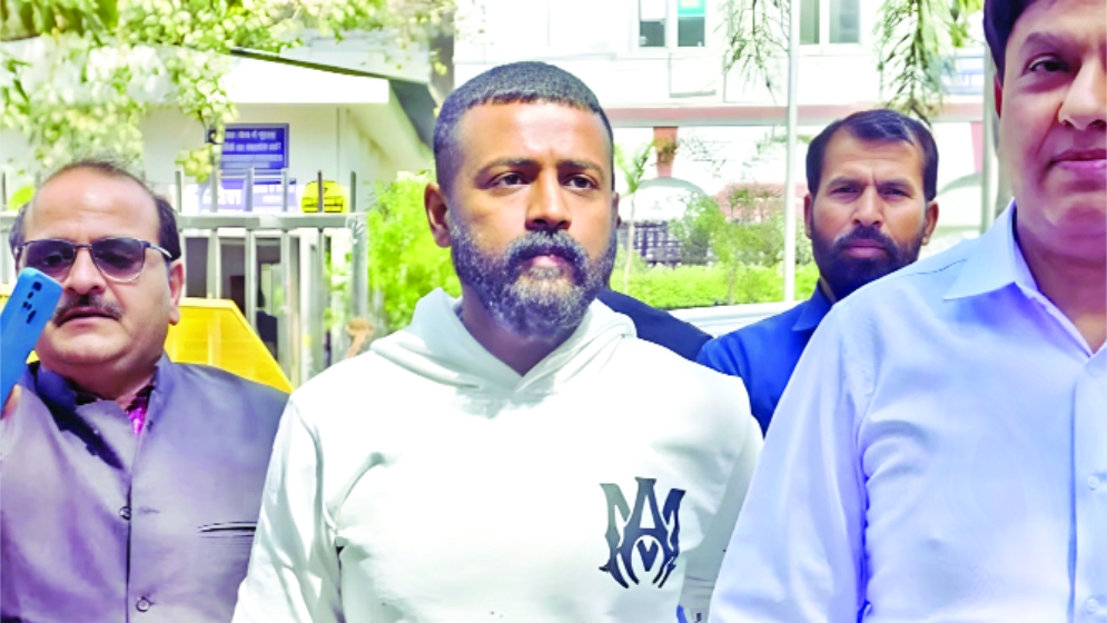 জ্যাকলিনের জন্য ট্রাম্পকে চিঠি দিলেন প্রেমিক সুকেশ