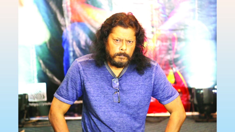 কনসার্ট শেষে যা বললেন জেমস