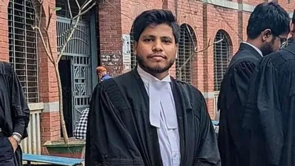 আইনজীবী সাইফুল হত্যা: ৩ দিন পর বাবা-ভাইয়ের ২ মামলা