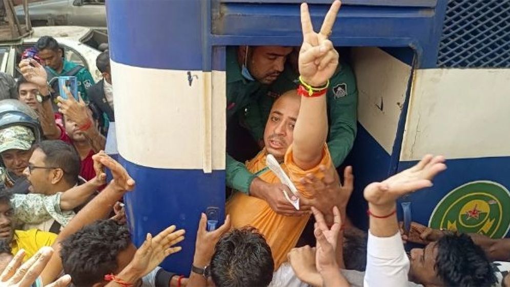 কারাগারে চিন্ময় কৃষ্ণের খাবার সম্পর্কে জানালেন জেল সুপার