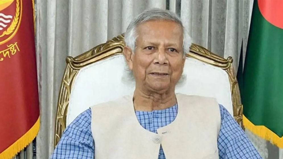 প্রথমবার সচিবালয়ে গেলেন প্রধান উপদেষ্টা
