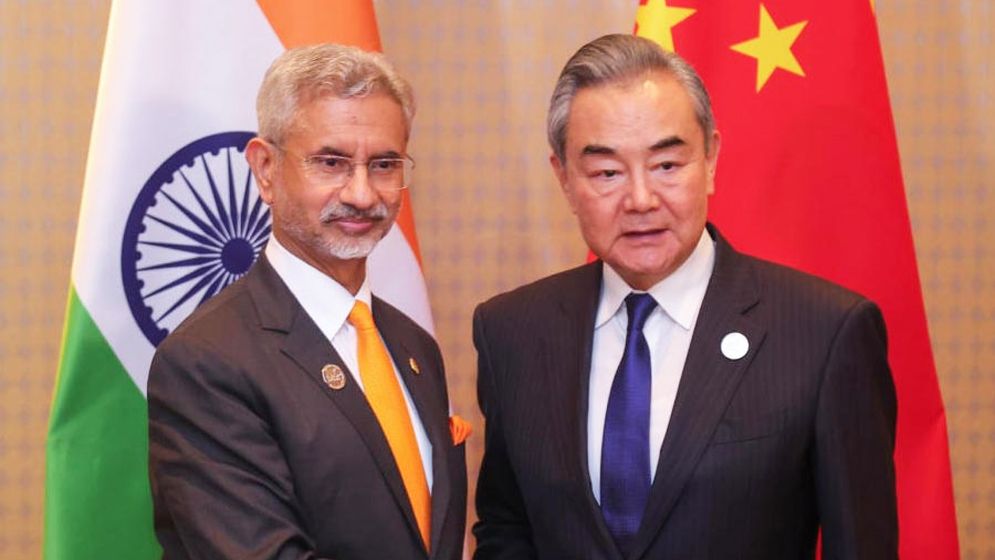 ভারতের পররাষ্ট্রমন্ত্রীর সঙ্গে চীনের পররাষ্ট্রমন্ত্রীর বৈঠক