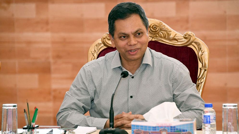 আইজিপি ময়নুলকে পররাষ্ট্র মন্ত্রণালয়ে ন্যস্ত