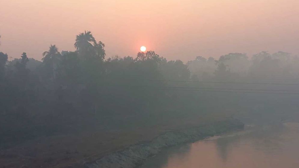 হেমন্তে শীতে কাঁপছে হিমালয়কন্যা, তাপমাত্রা সর্বনিম্ন