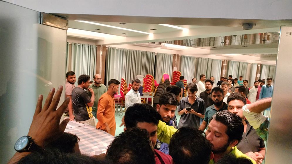আবাসিক হোটেলে গোপন বৈঠক, ১৯ ইউপি সদস্য আটক