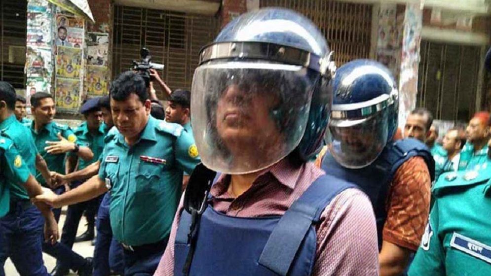 দোষ স্বীকার করে জবানবন্দি দিলেন সাবেক আইজিপি মামুন  