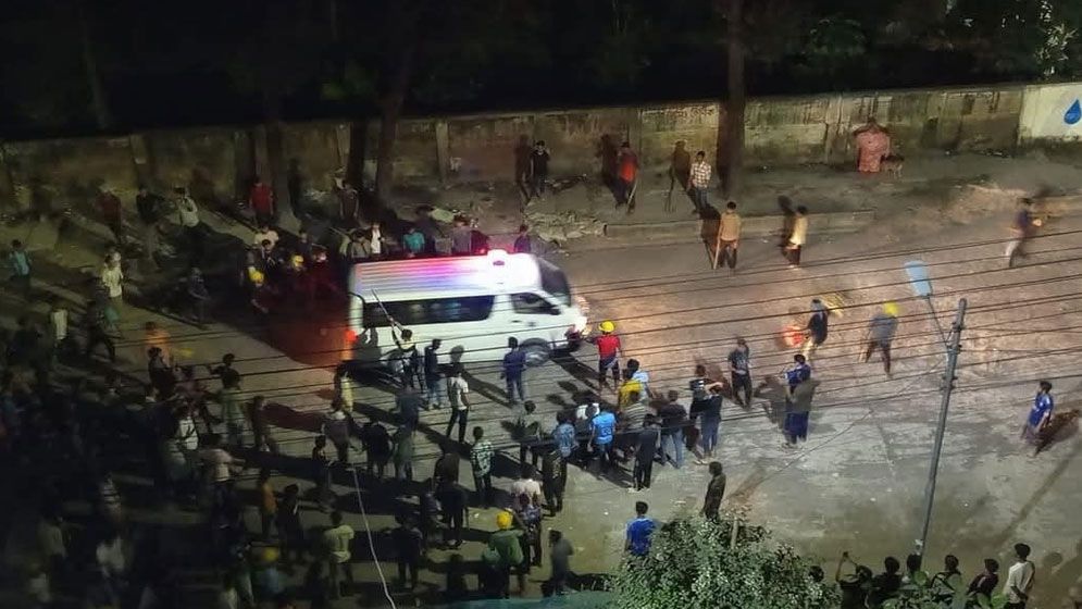 ঢাকা পলিটেকনিক-বুটেক্স শিক্ষার্থীদের সংঘর্ষে আহত ২৮