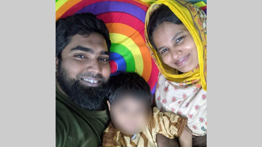 দাম্পত্য কলহ: ফেসবুকে স্ট্যাটাস দিয়ে যুবকের আত্মহত্যা